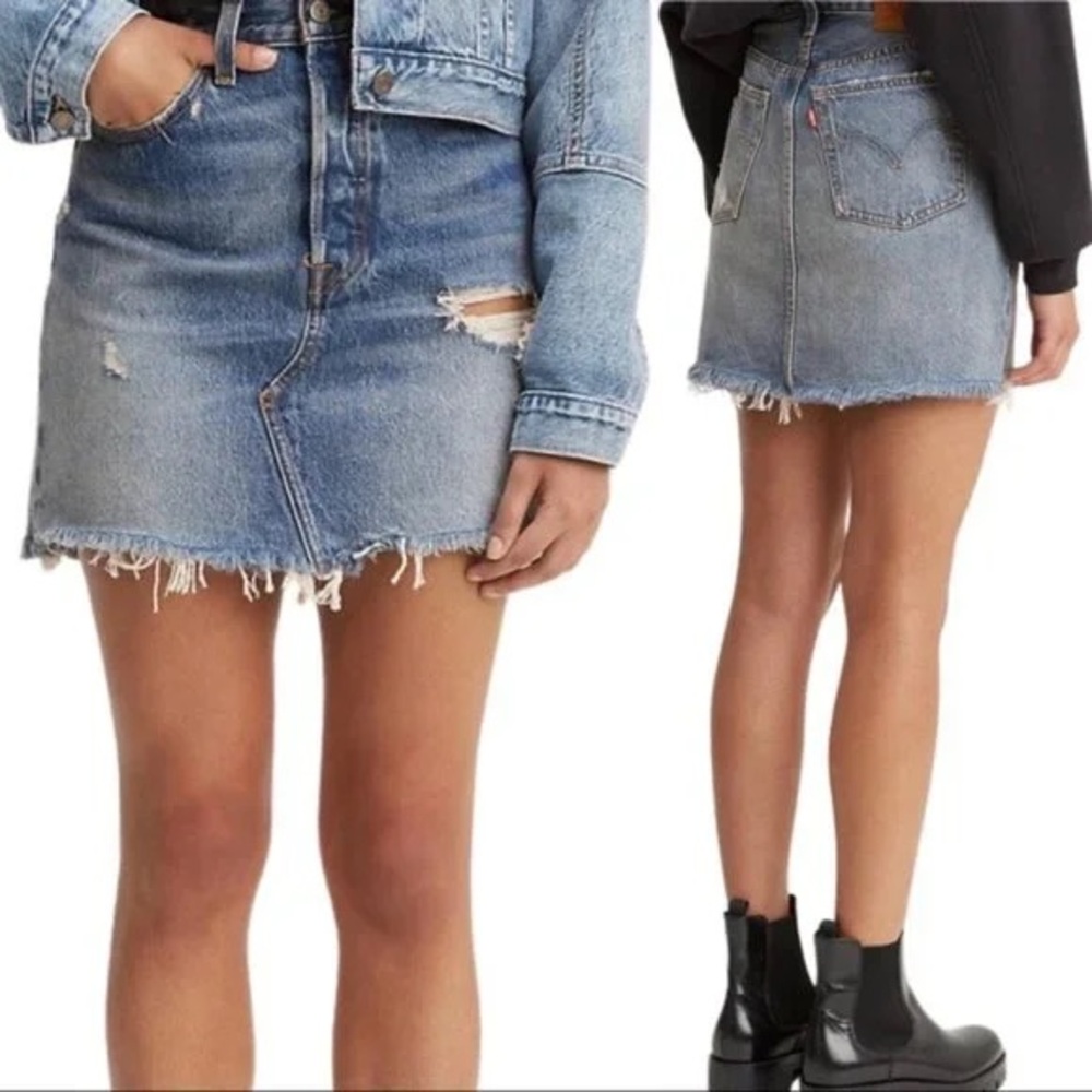 Levi’s high waisted denim skirt with button fly
